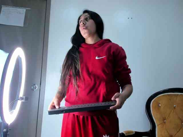 Samantha-Clea webcam