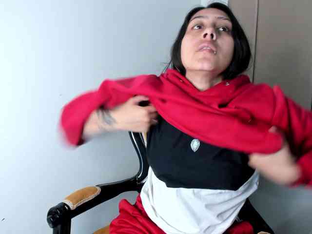 Samantha-Clea webcam