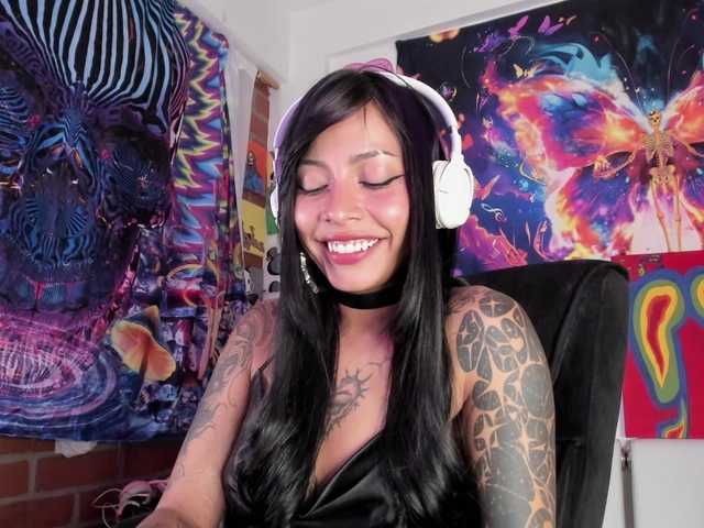 LanaDaCherry live webcam show