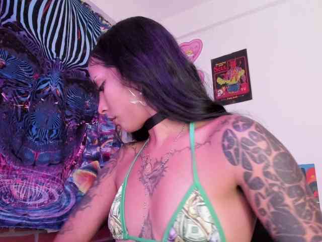 brattybunny Live Webcam on BongaCams