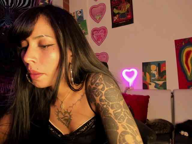 brattybunny Live Webcam on BongaCams