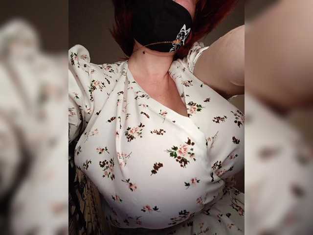 Vetka-konfetka0 live cam on BongaCams