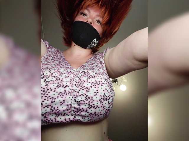 Vetka-konfetka0 live cam on BongaCams