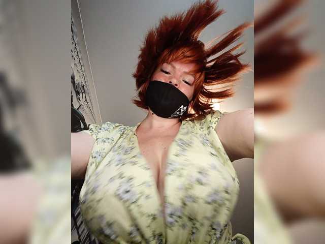Vetka-konfetka0 live cam on BongaCams