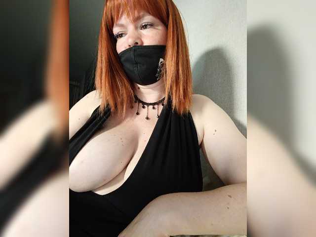 Vetka-konfetka0 live cam on BongaCams