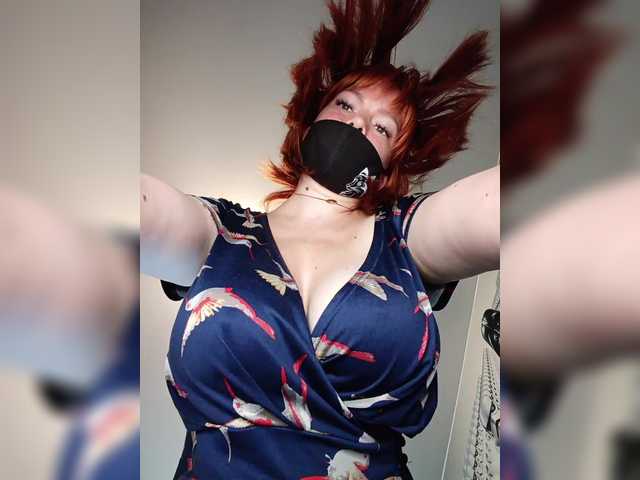 Vetka-konfetka0 live cam on BongaCams