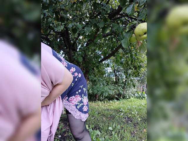Vetka-konfetka0 live cam on BongaCams