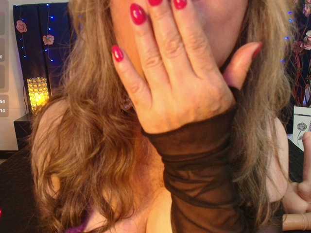Sofia-boobs-- live cam preview