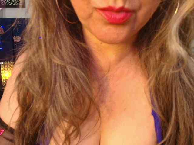 Sofia-boobs-- webcam