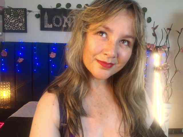 Sofia-boobs-- webcam