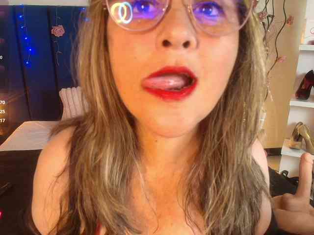 Modèle: Sofia-boobs--