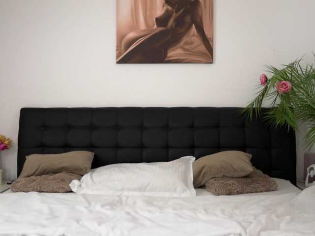 jocelynnstars's BongaCams show and profile