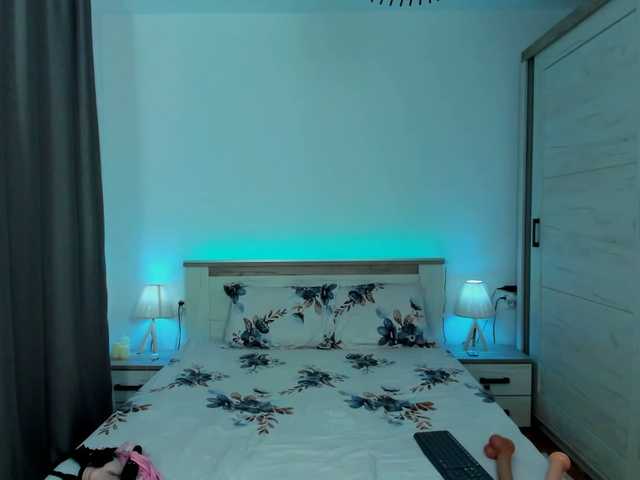 Misskarla01 live webcam show