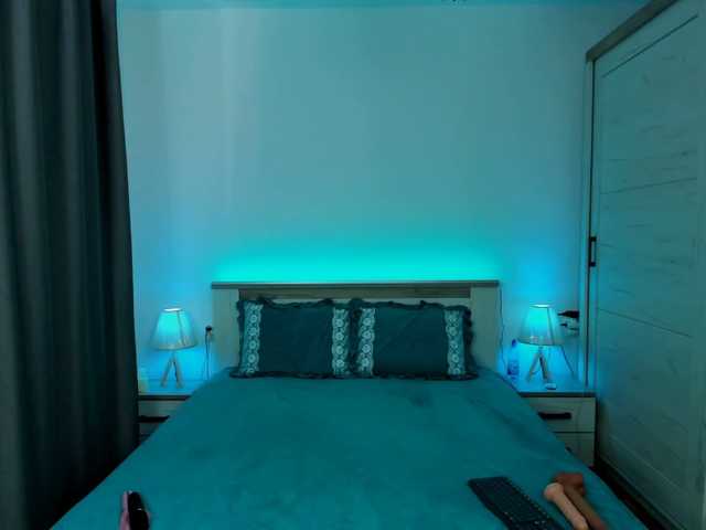 Misskarla01 live cam on BongaCams