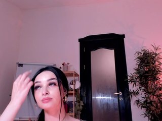 Moona-One Porn Show
