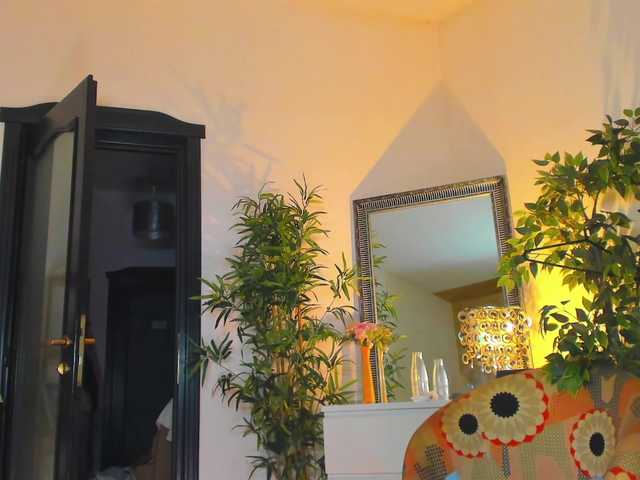 ingridblondy94 live webcam show