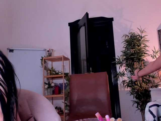 ingridblondy94 live cam on BongaCams