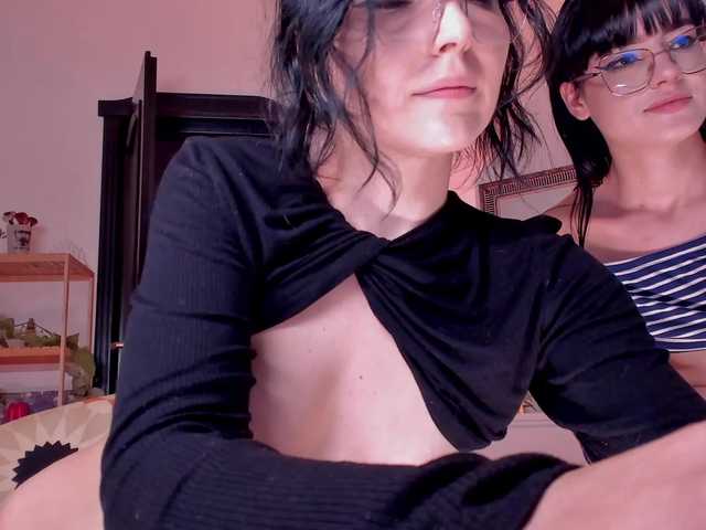 ingridblondy94 live webcam show