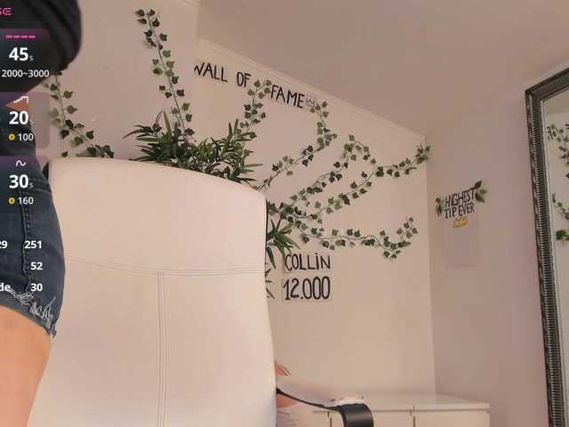ingridblondy94 live webcam show