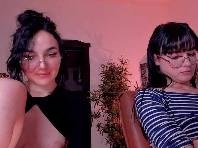 ingridblondy94 live cam on BongaCams