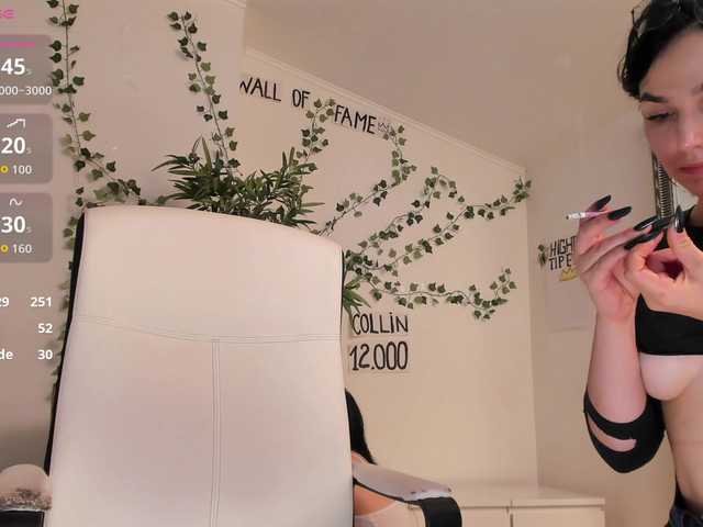 Moona-One live cam