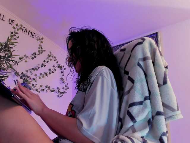 go to chat with Moona-One