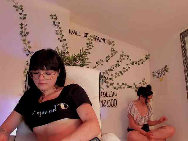 ingridblondy94 Live Webcam on BongaCams