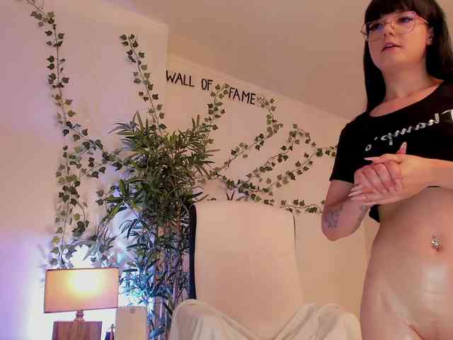 ingridblondy94 Live Webcam on BongaCams
