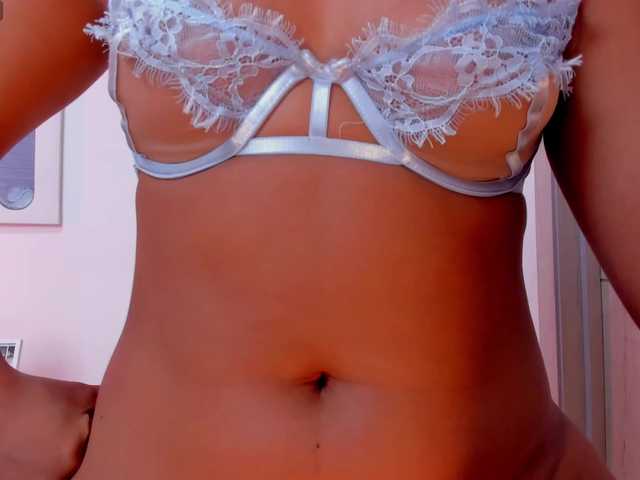 AmandaConner live cam on BongaCams
