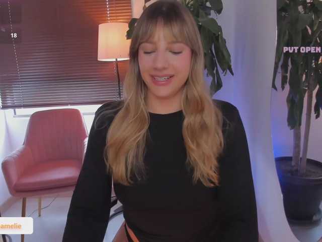 ameliegraham live cam on BongaCams