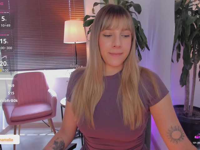 ameliegraham live cam on BongaCams