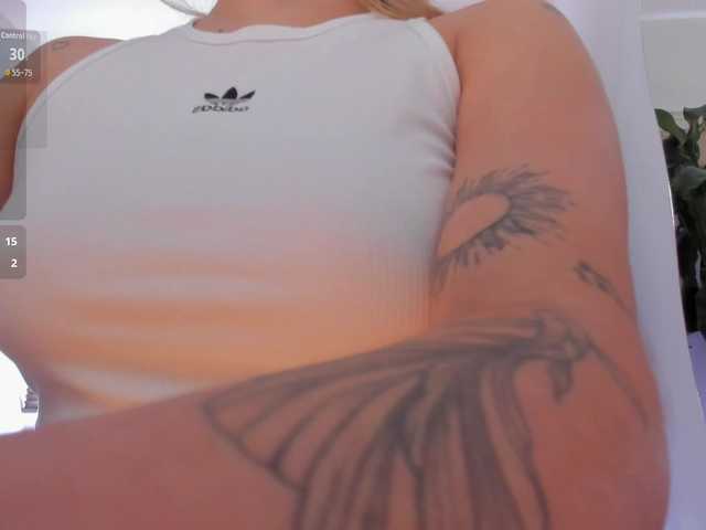 ameliegraham live cam on BongaCams