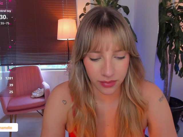 ameliegraham live cam on BongaCams