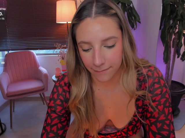 ameliegraham live cam on BongaCams