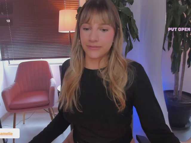 ameliegraham live cam on BongaCams