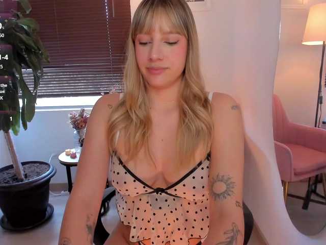ameliegraham live cam on BongaCams