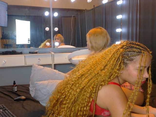 farianaall live cam on BongaCams