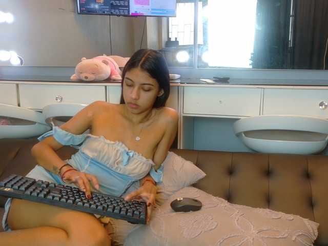 farianaall live cam on BongaCams