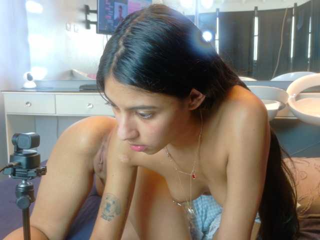 farianaall live cam on BongaCams