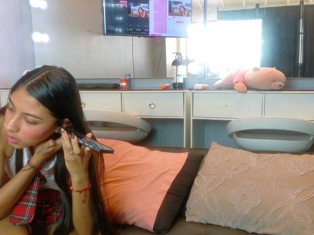 farianaall live cam on BongaCams