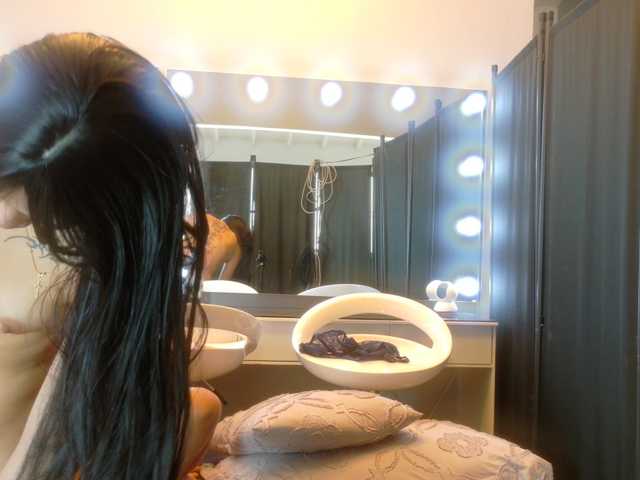 farianaall live cam on BongaCams
