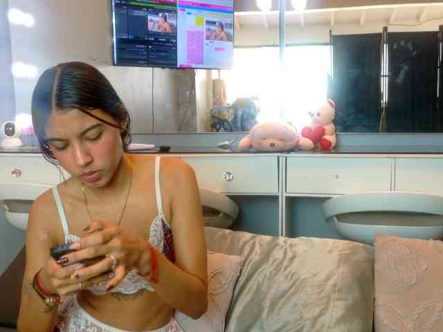 farianaall webcam