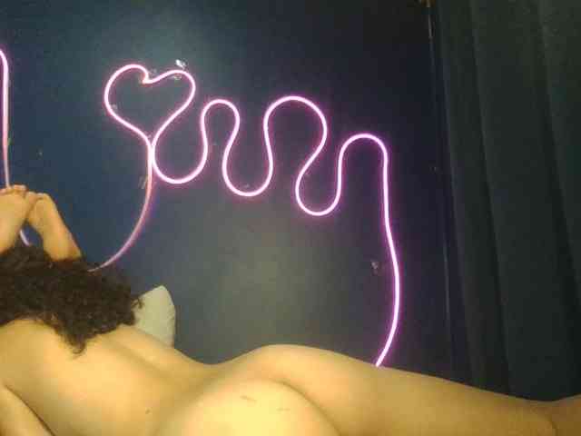 Modelo: farianaall