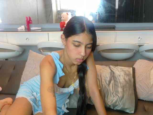 Modelo: farianaall