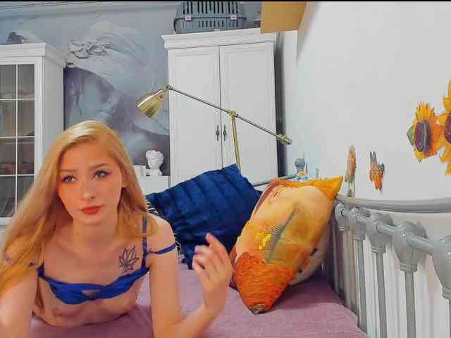 lizzyjordans webcam