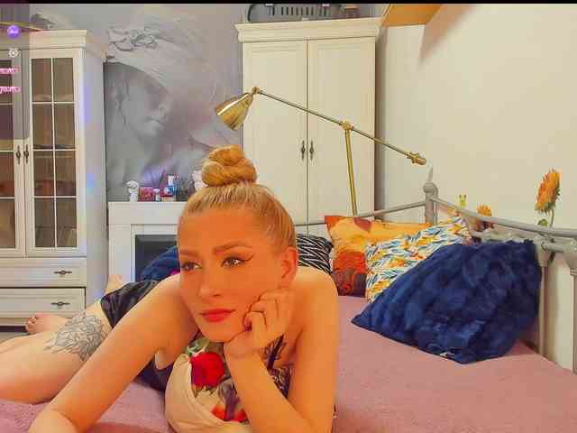 lizzyjordans webcam