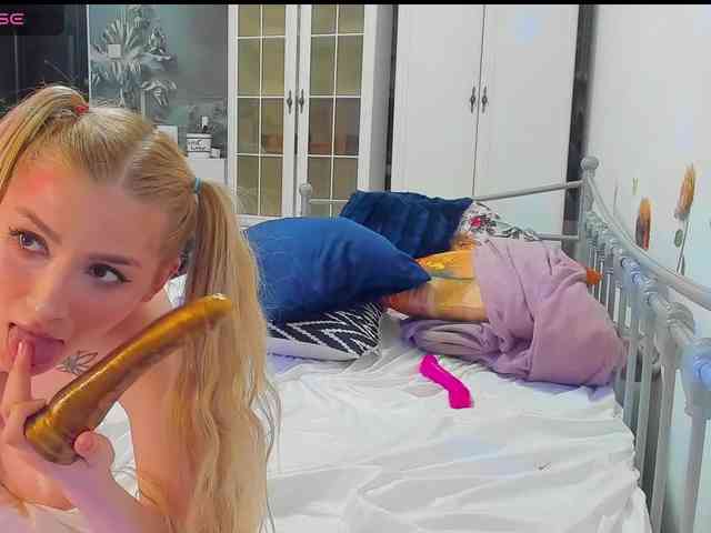 lizzyjordans webcam