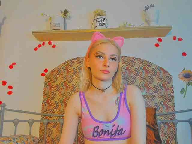 lizzyjordans webcam