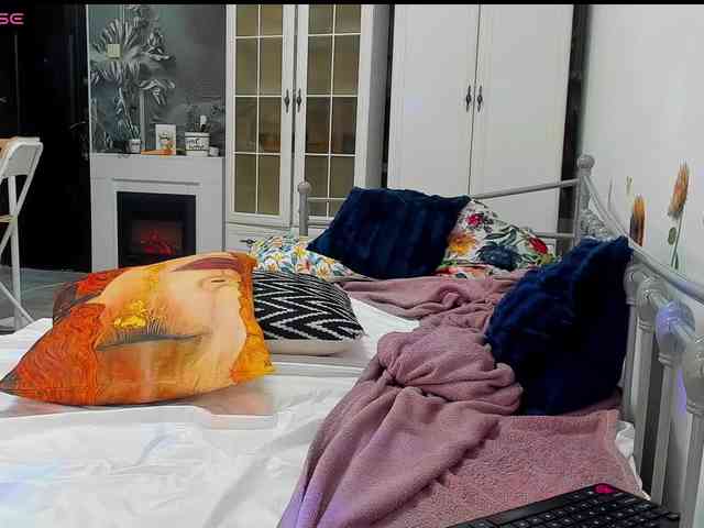 lizzyjordans webcam