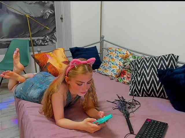 lizzyjordans webcam